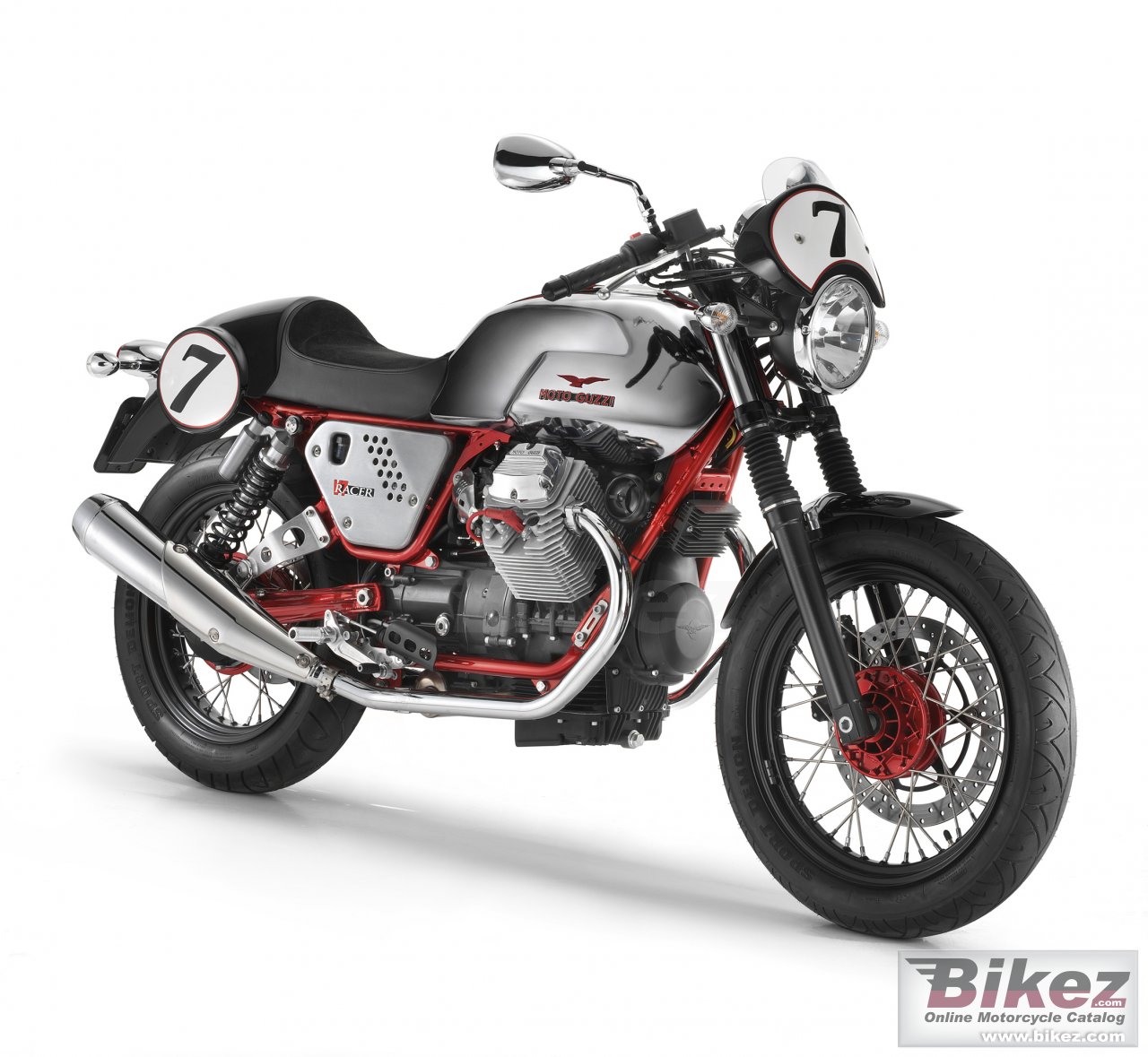 Big Moto Guzzi v7 racer picture and wallpaper from Bikez.com